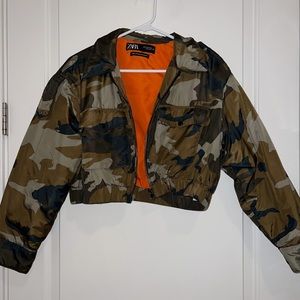 ZARA Cropped Camo